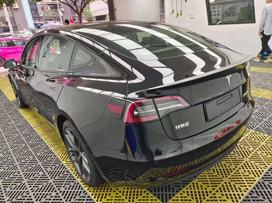 特斯拉客户贴了全车3M隔热膜，3M隔膜防爆膜案例(图4)