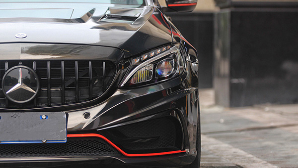 奔驰C2003M2080改色膜金属日食黑案例(图4)